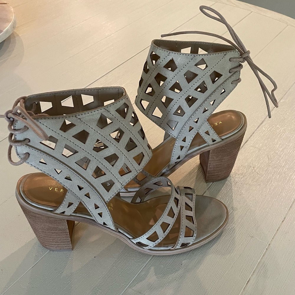 Very Volatile Los Angeles Heels